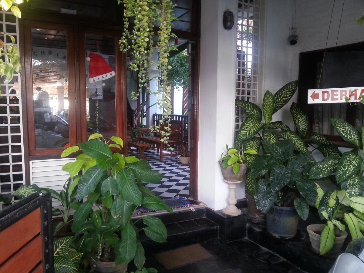 Dephani Beach Hotel Negombo Eksteriør bilde