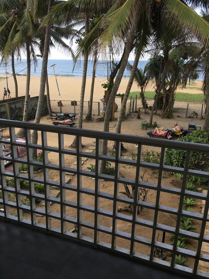 Dephani Beach Hotel Negombo Eksteriør bilde