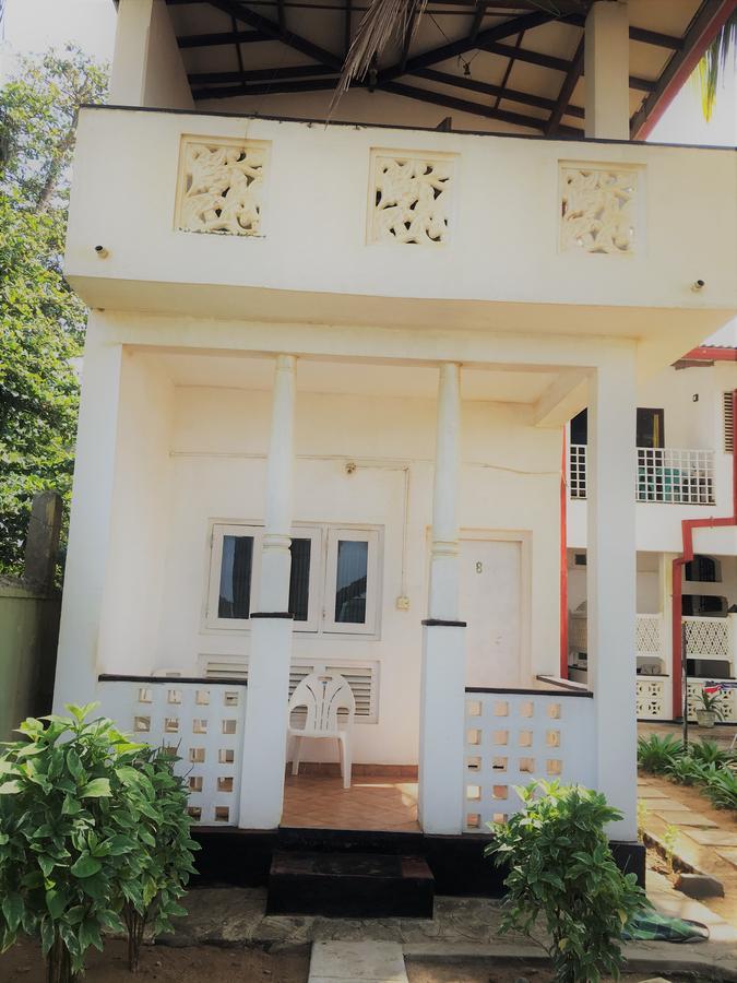 Dephani Beach Hotel Negombo Eksteriør bilde
